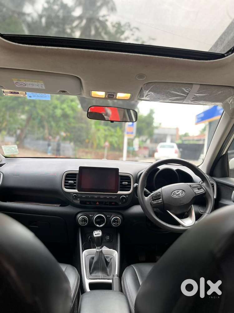 Hyundai Venue Petrol 2019