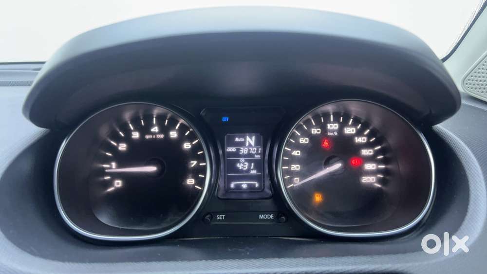 Tata Tiago Xza, 2018, Petrol