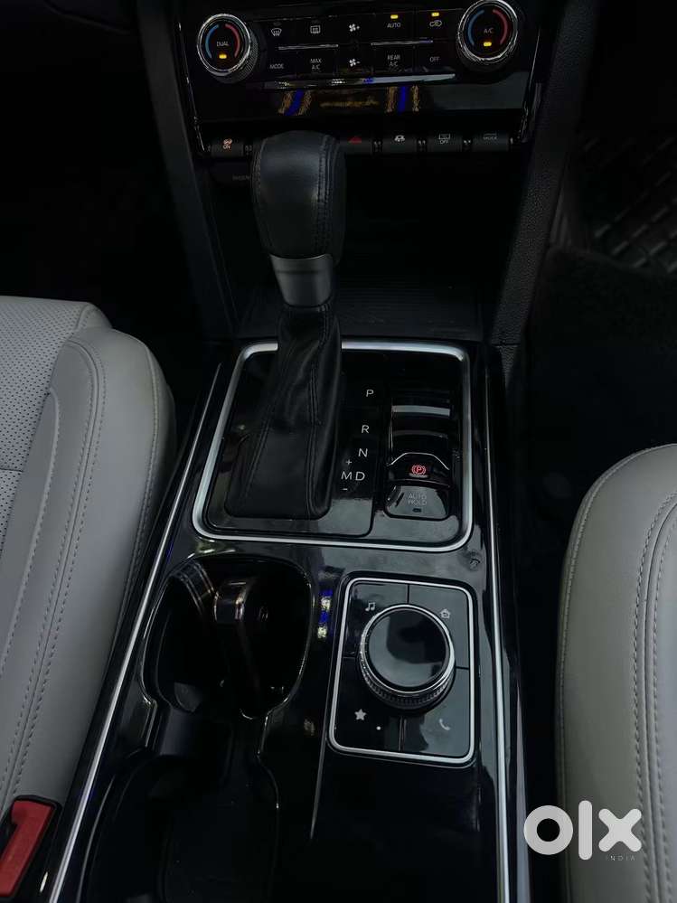 Mahindra Xuv700 2.2 Ax 7 Diesel At Str Awd, 2023, Diesel