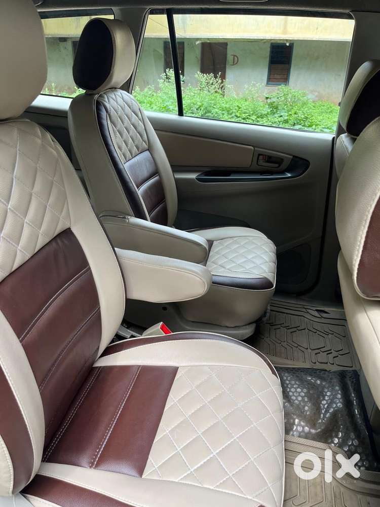 Toyota Innova 2.5 G (diesel) 7 Seater Bs Iv, 2014, Diesel