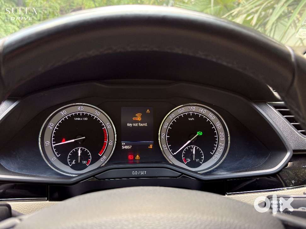 Skoda Superb 2.0 L&k Tsi At, 2021, Petrol