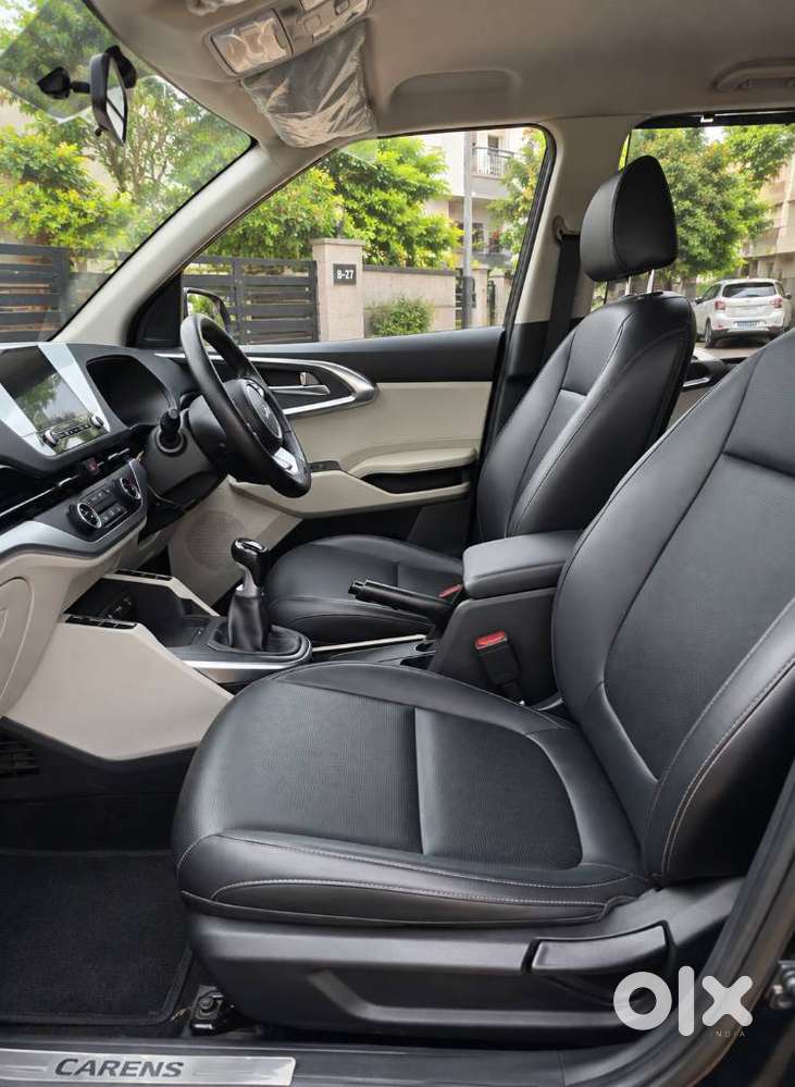 Kia Carens G 1.5 6mt Premium (o) 7-seater, 2025, Diesel