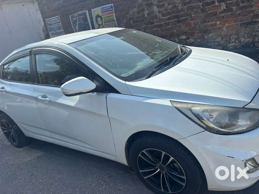 Hyundai Verna Fluidic 2012