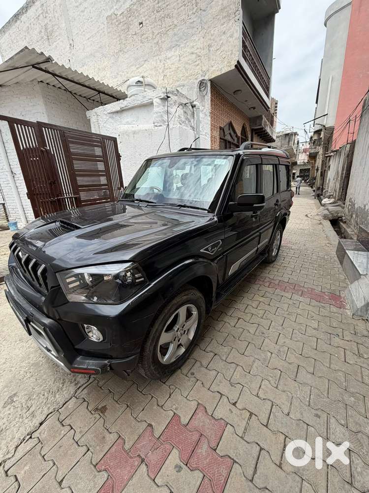 Mahindra Scorpio Classic 2021