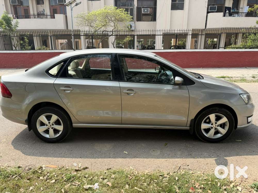 Skoda Rapid Petrol Manual 2017