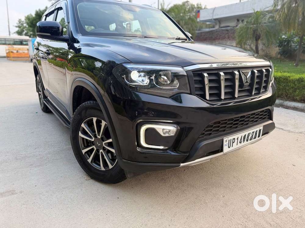 Mahindra Scorpio N Z8 Petrol Mt 7 Str, 2025, Petrol
