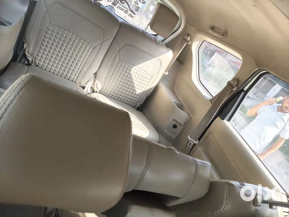 Maruti Suzuki Ertiga 2024 Petrol 70000 Km Driven