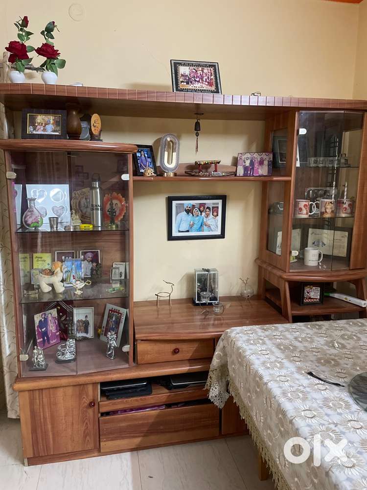 Wooden Ready made show case