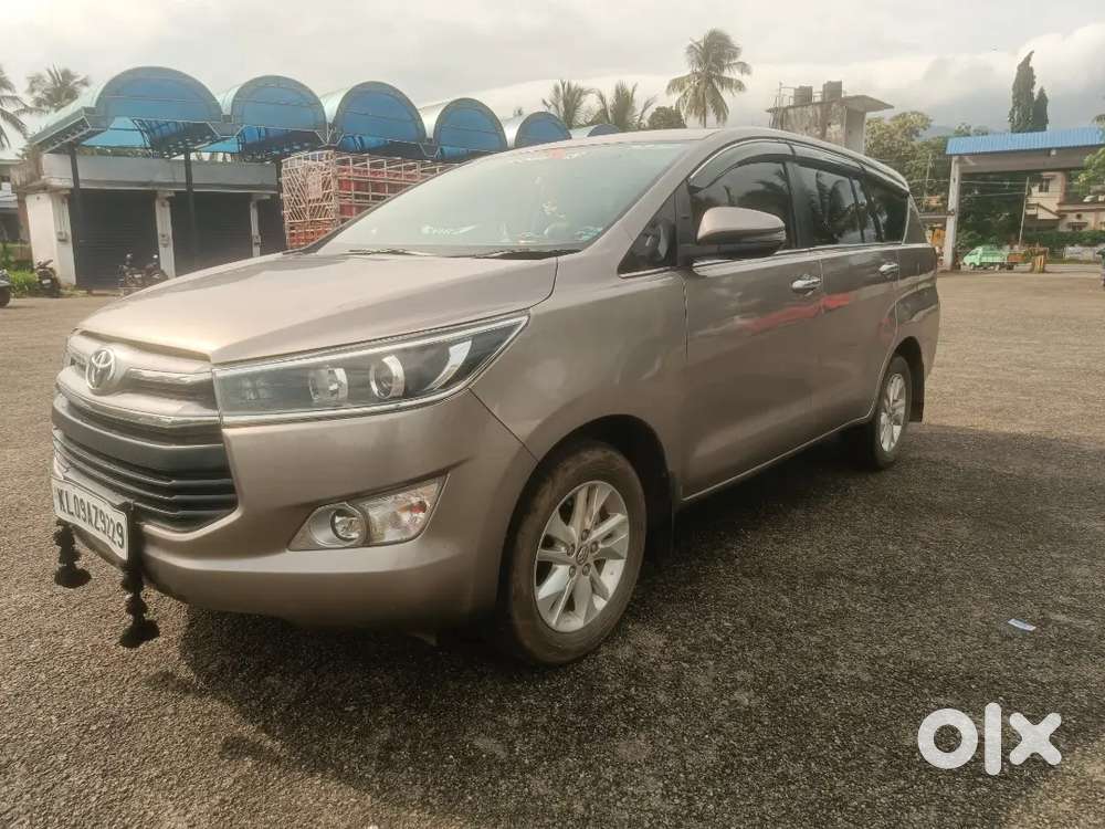 Toyota Innova Crysta In Good Condition Company Service.