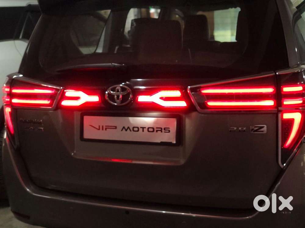 Toyota Innova Crysta