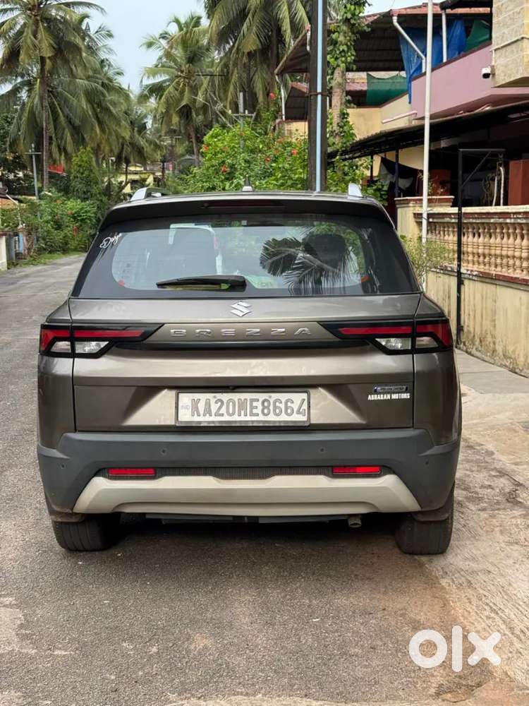 Brezza Zxi+ Manual Petrol – 2023  Well Maintained