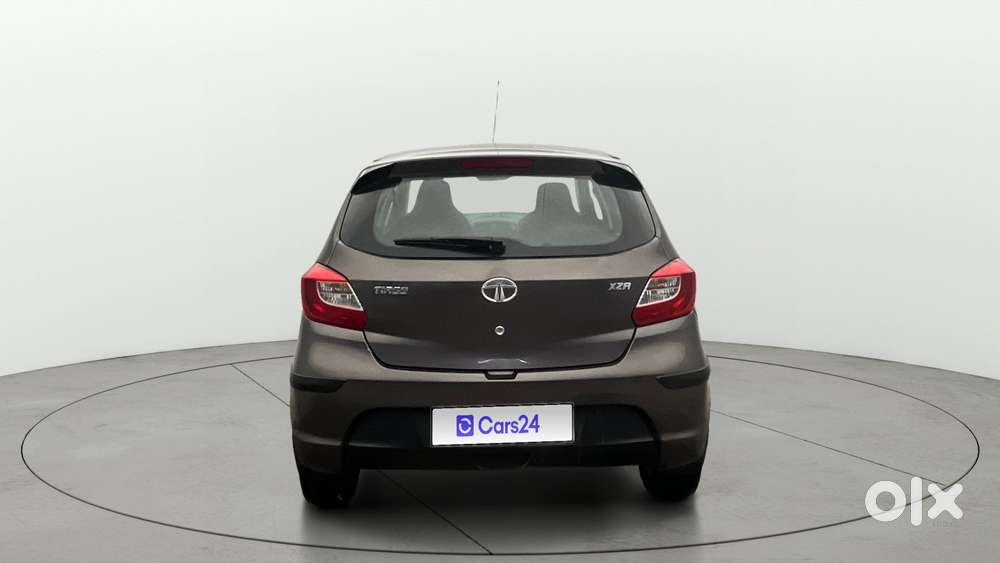 Tata Tiago 1.2 Revotron Xza, 2018, Petrol