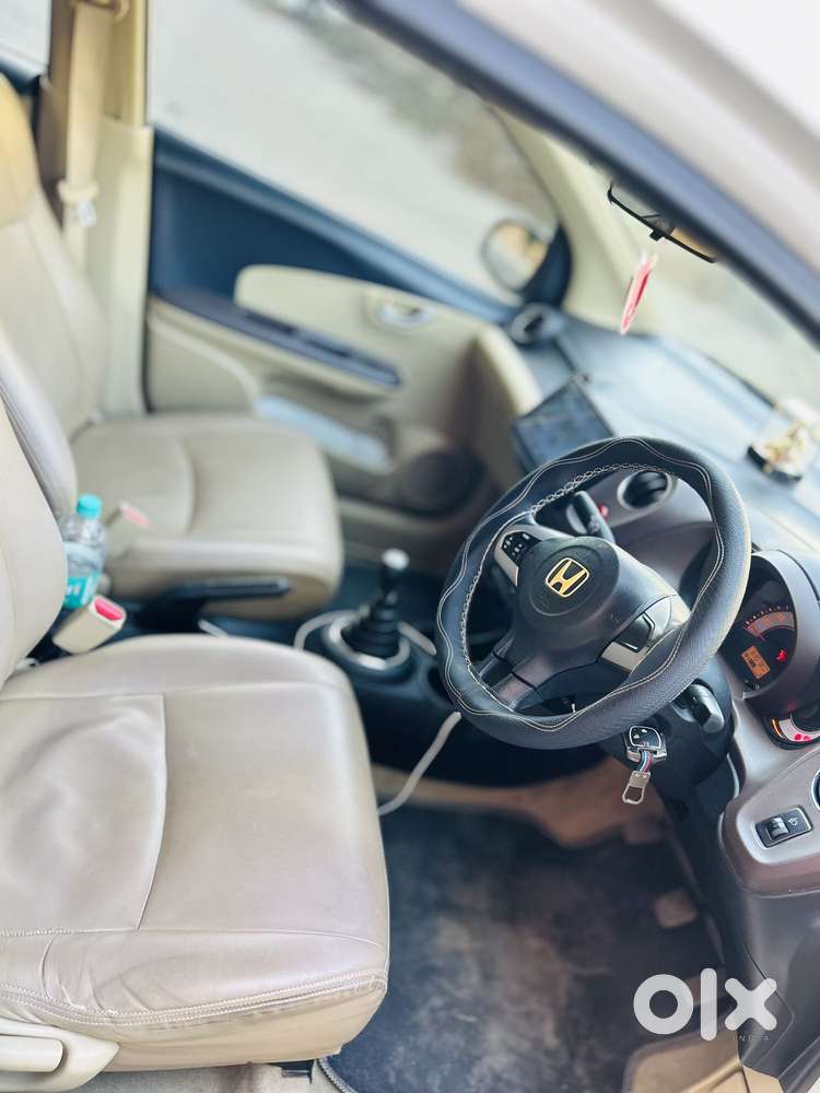 Honda Brio 2011-2013 V Mt, 2012, Petrol