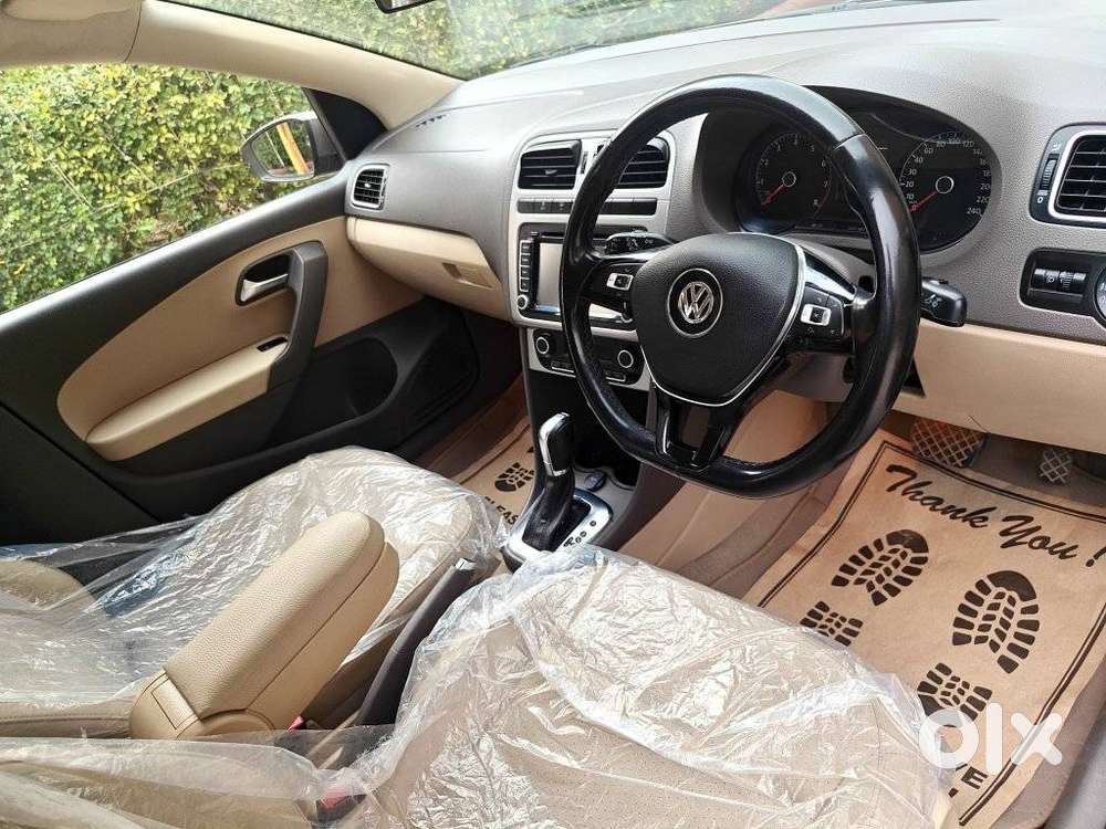 Volkswagen Vento 1.2 Tsi Highline Plus At, 2015, Petrol
