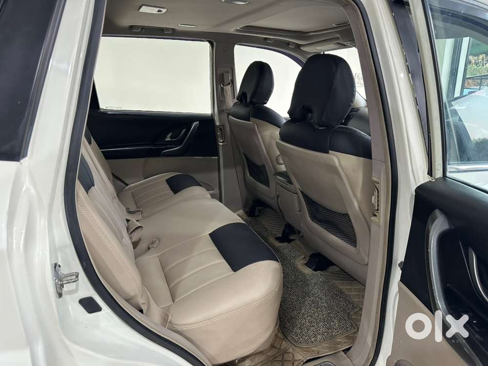 Mahindra Xuv500 2016 Diesel Well Maintained