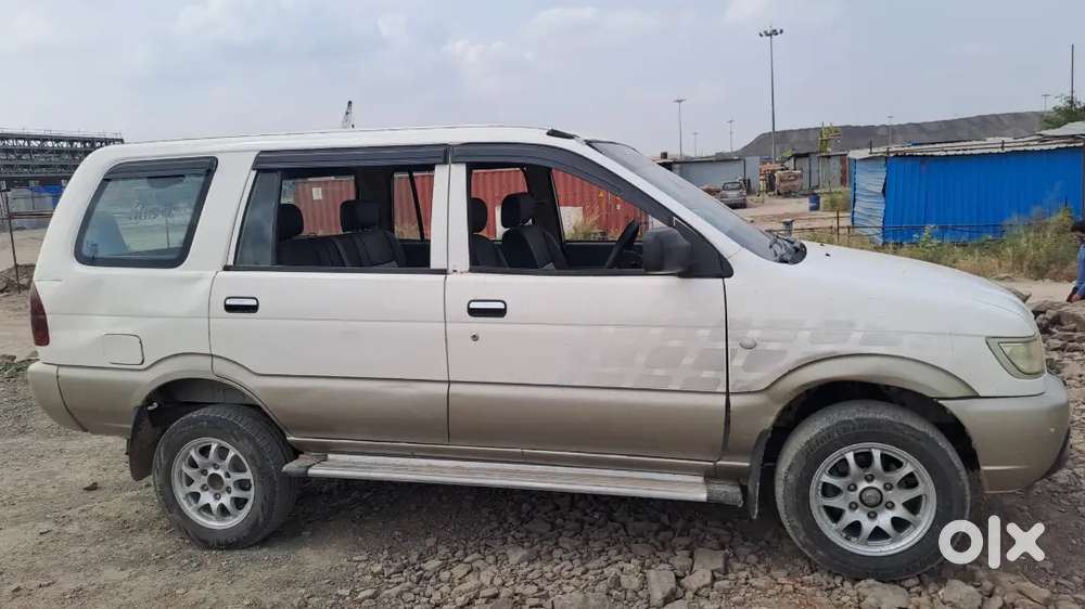Chevrolet Tavera 2013