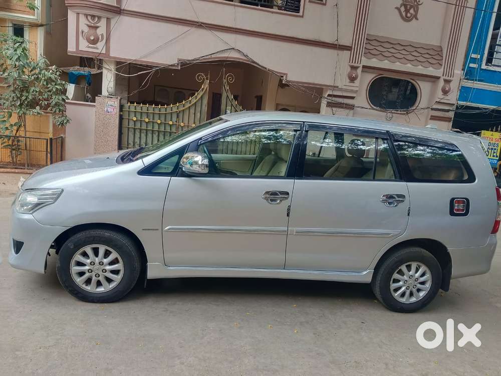 Toyota Innova 2012-2013 2.5 E Diesel Ms 7-seater, 2012, Diesel