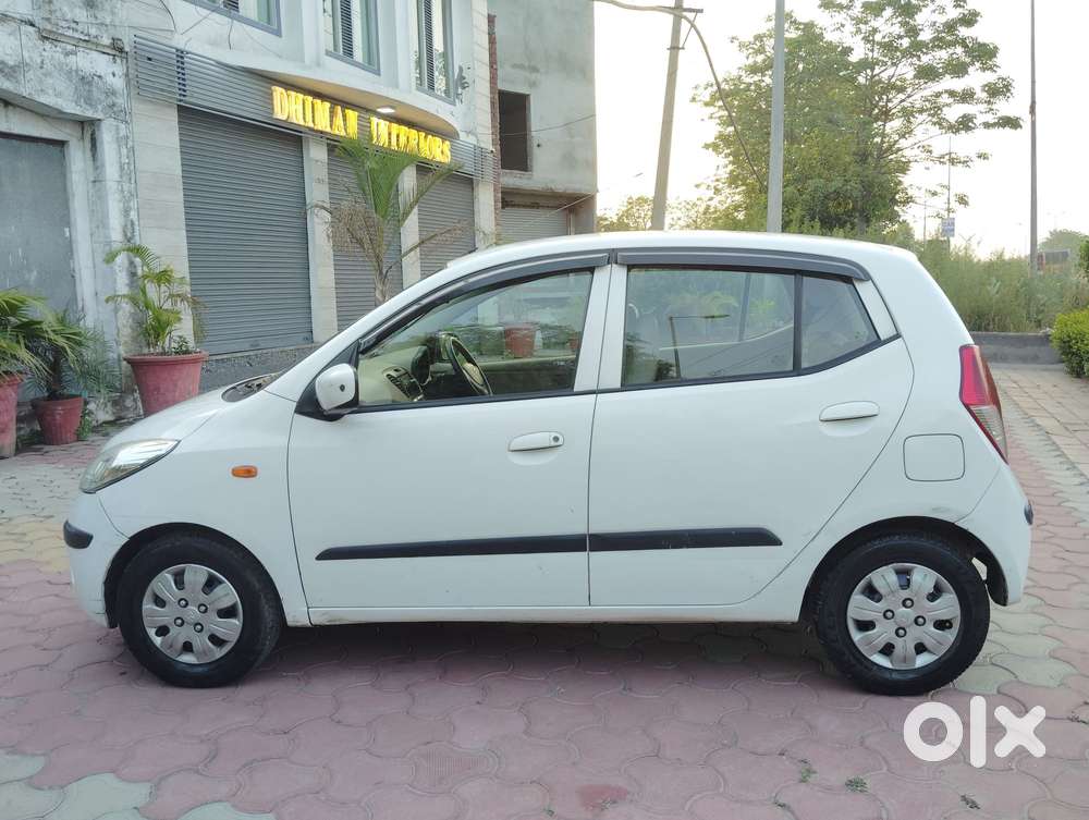Hyundai I10 Magna Automatic, 2010, Petrol