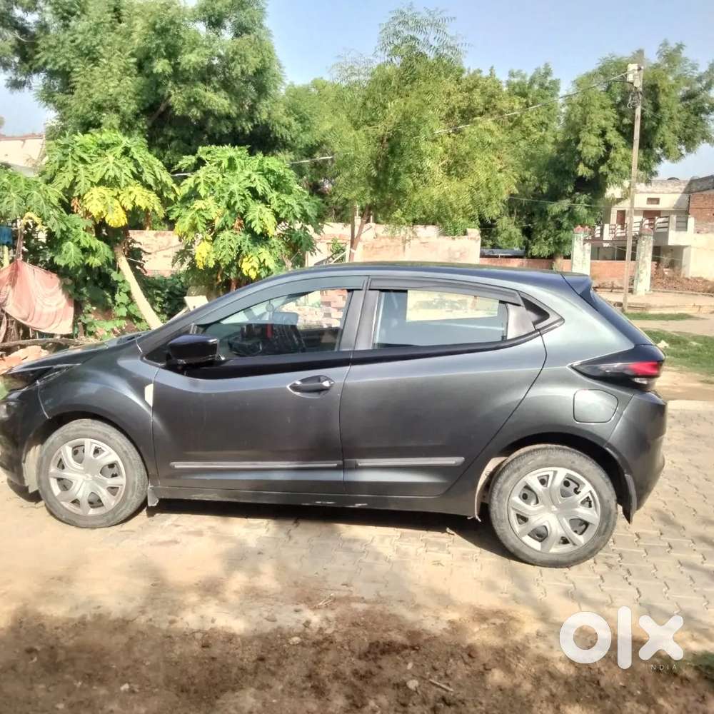 Tata Altroz 14102021 Petrol 34000 Km Driven