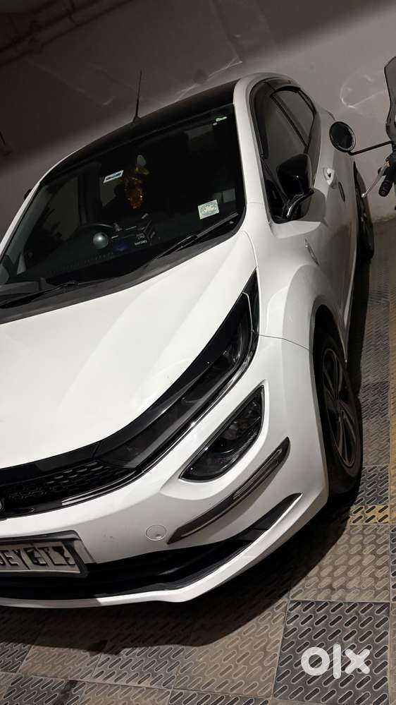 Tata Altroz 12/2020 Petrol 43000 Km Driven