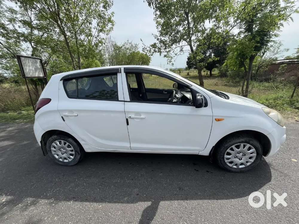 Hyundai I20 2011 Petrol Well Maintained