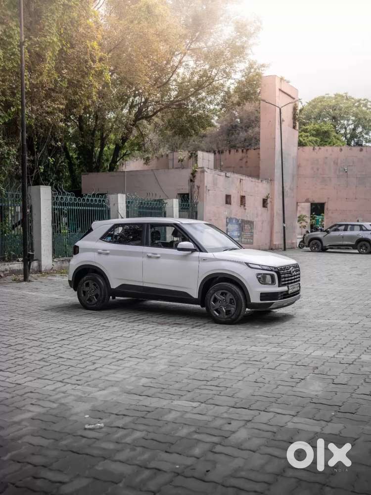 Hyundai Venue E 1.2 Petrol, 2024, Petrol