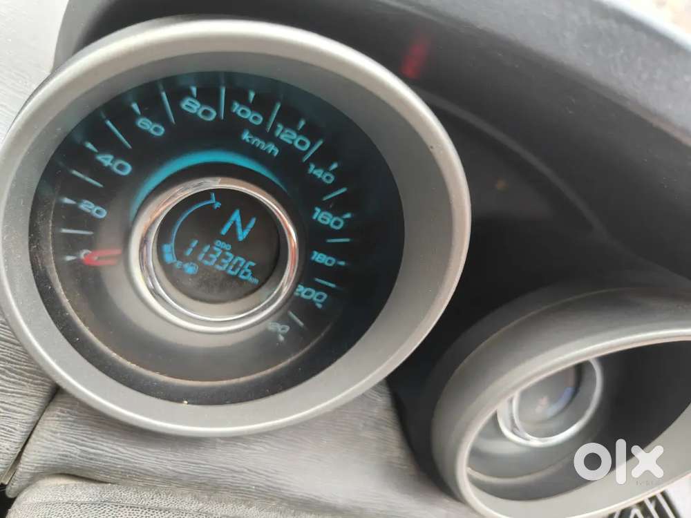 Mahindra Xuv500 2016 Diesel 130000 Km Driven