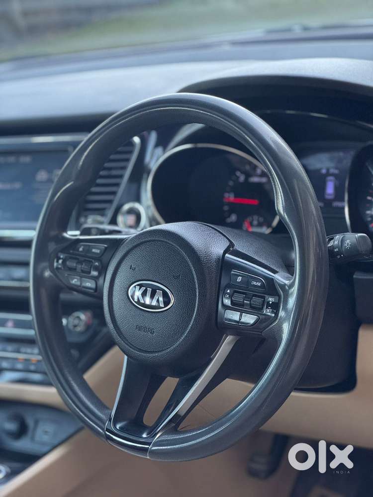Kia Carnival Prestige, 2020, Diesel