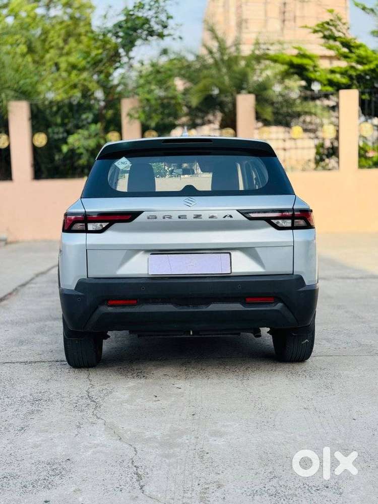 Maruti Suzuki Brezza 1.5 Lxi Cng, 2023, Cng & Hybrids