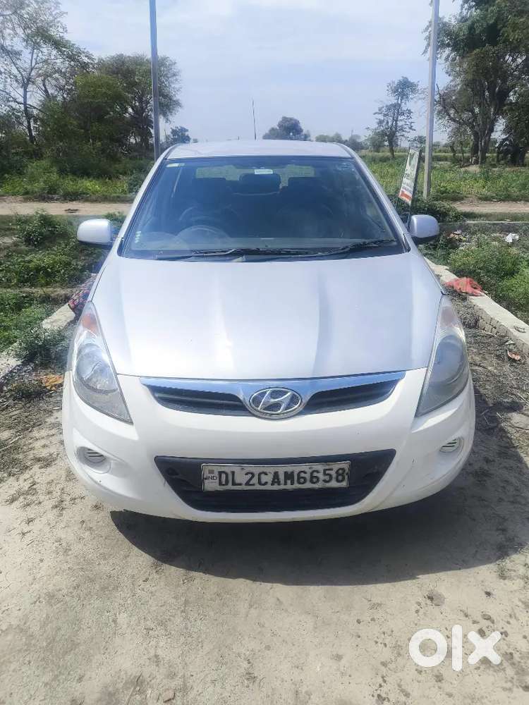 Hyundai I20 2012 Cng & Hybrids 132000 Km Driven