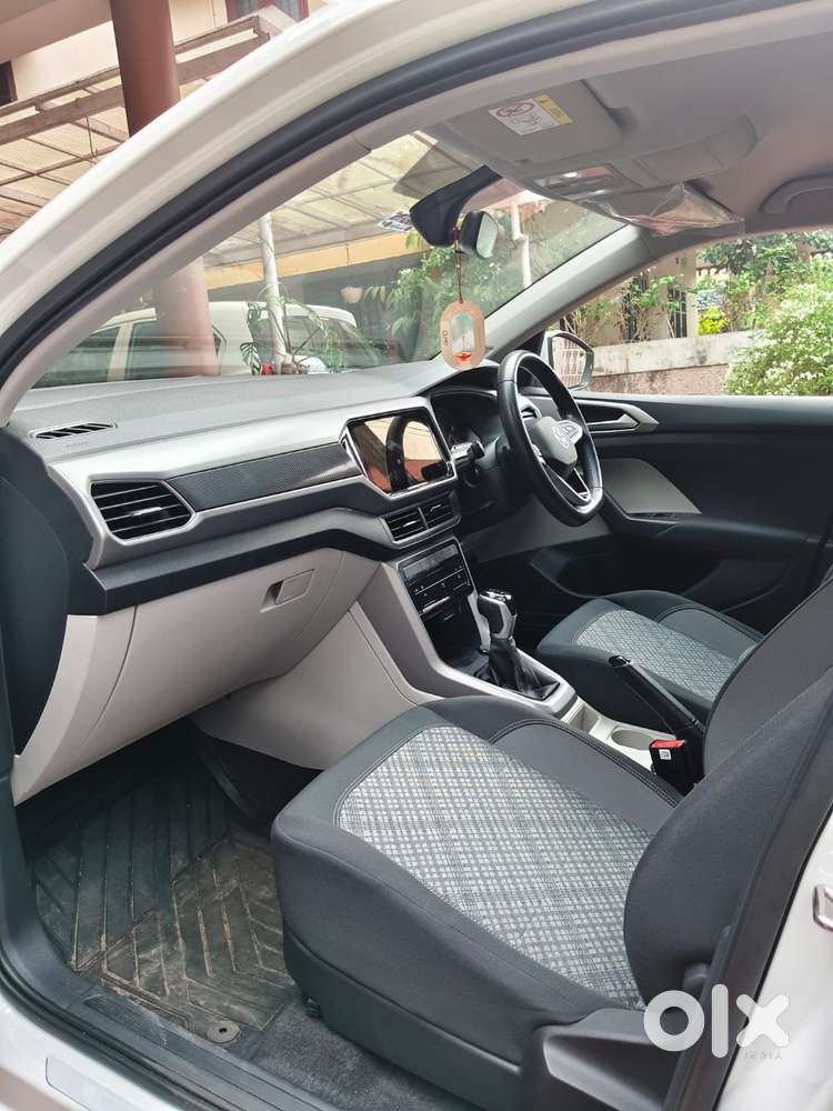 Volkswagen Taigun 1.0 Tsi Highline At, 2024, Petrol