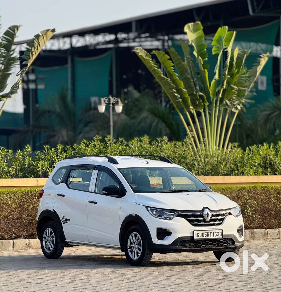Renault Triber Rxl, 2023, Petrol