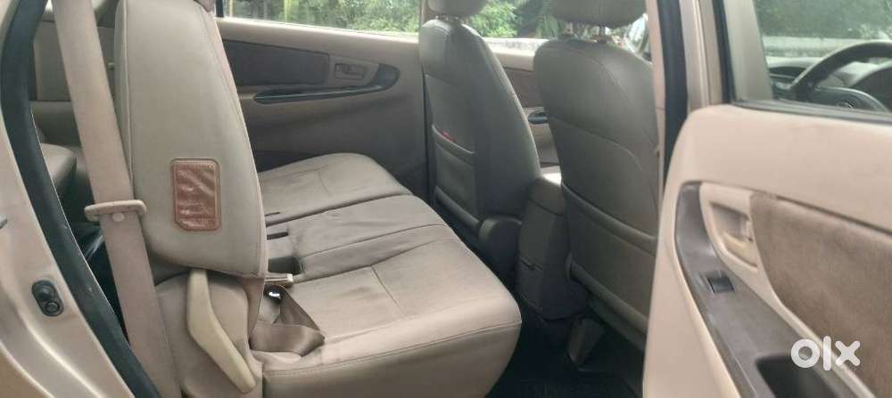 Toyota Innova 2.5 G (diesel) 8 Seater, 2007, Diesel