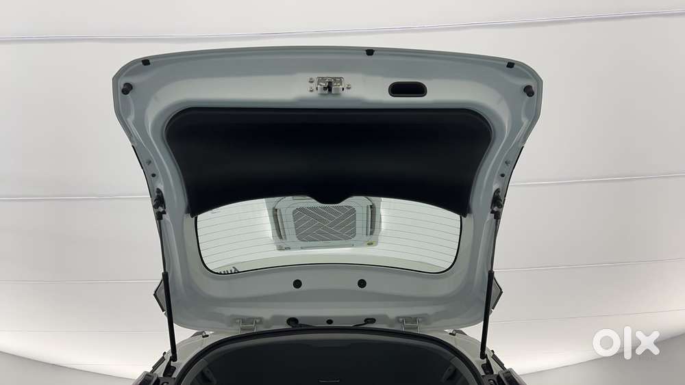 Maruti Suzuki Xl6 1.5 Zeta Mt, 2023, Petrol