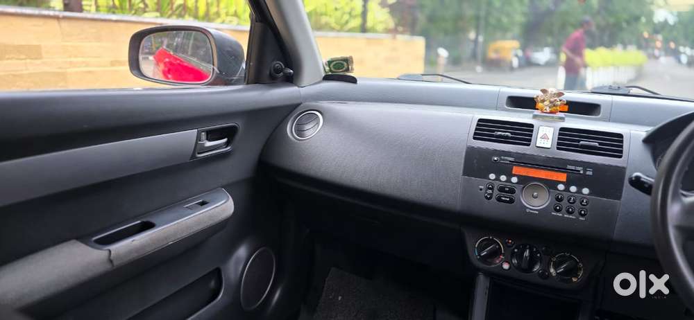 Maruti Suzuki Swift Dzire Vxi Optional, 2009, Petrol