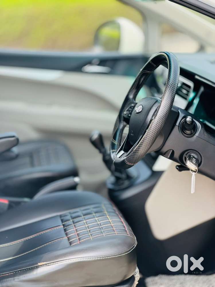 Mahindra Marazzo, 2023, Diesel