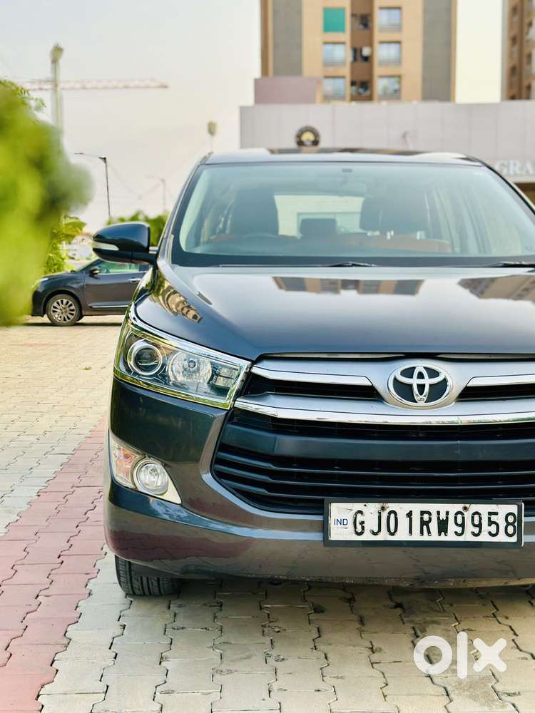 Toyota Innova Crysta 2.4 V 8 Str, 2017, Diesel