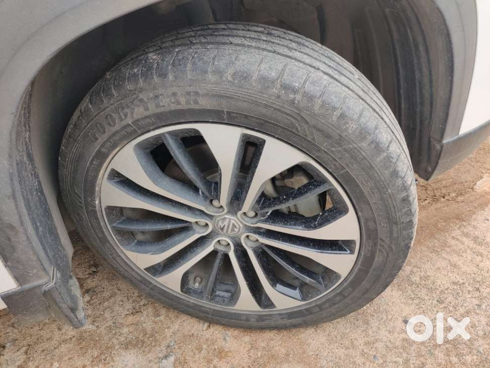 Mg Hector Plus 1.5 Sharp Turbo Cvt 6 Str, 2022, Petrol