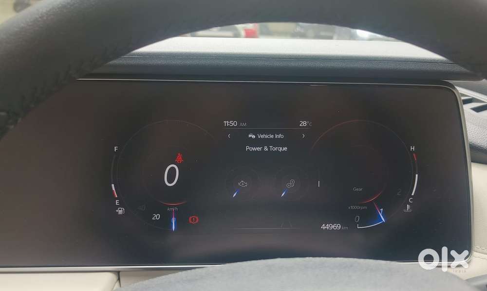Mahindra Xuv700 2.2 Ax 7 Diesel Mt Luxury Pack Str, 2023, Diesel