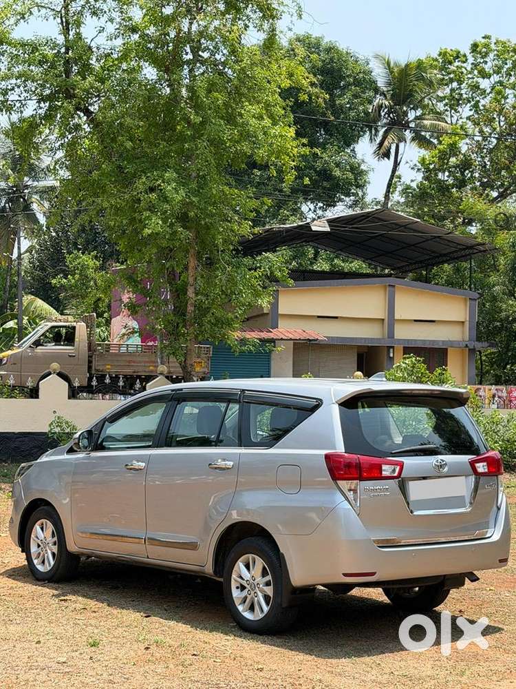 Toyota Innova Crysta 2019