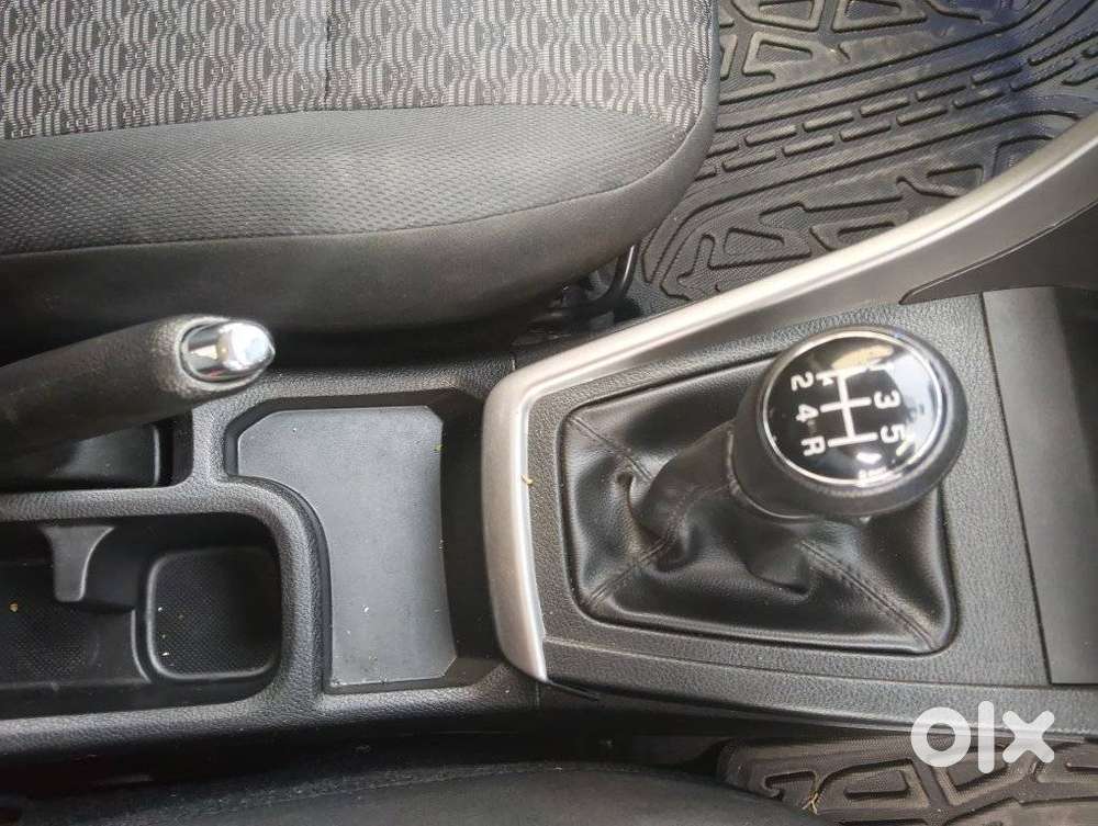 Maruti Suzuki Brezza 1.5 Vxi Smart Hybrid, 2022, Petrol