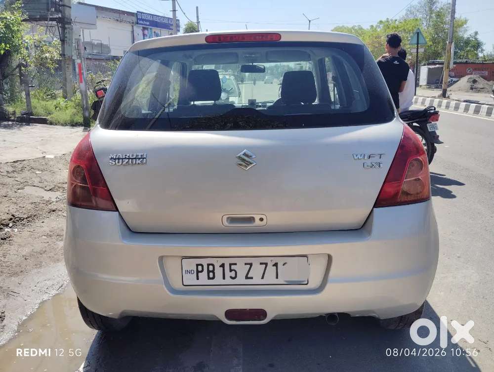 Maruti Suzuki Swift 2011 Petrol 64000 Km Driven