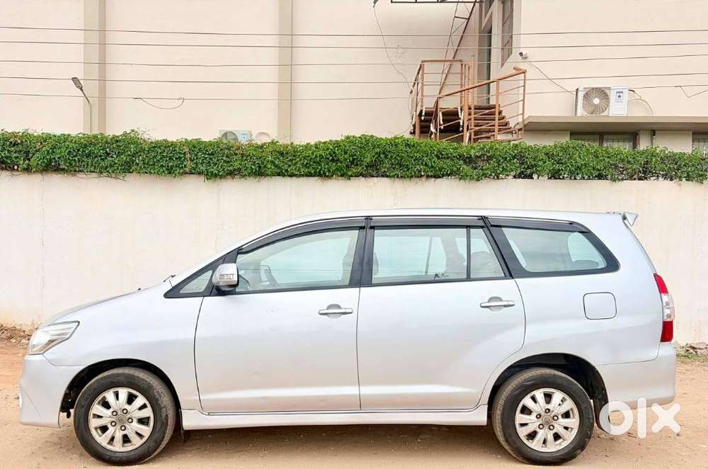 Toyota Innova 2.5 G (diesel) 7 Seater, 2011, Diesel