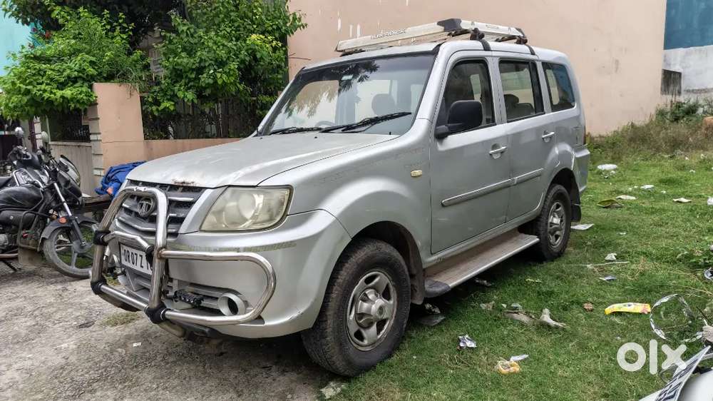 Tata Sumo Grande 2012