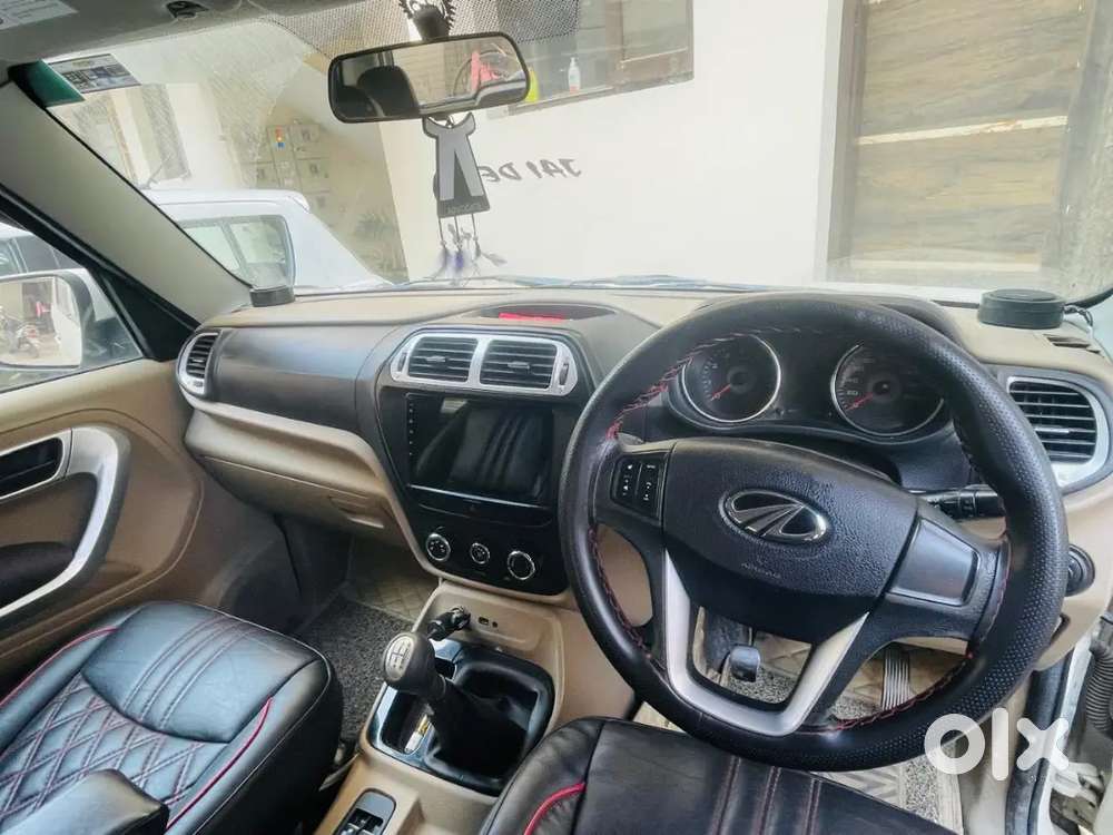 Mahindra Tuv 300 2017