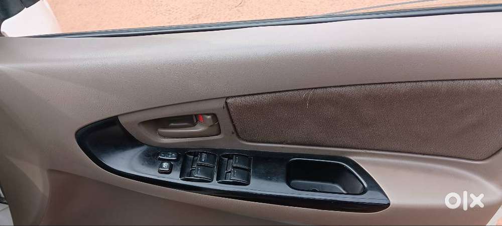 Toyota Innova 2.5 2016