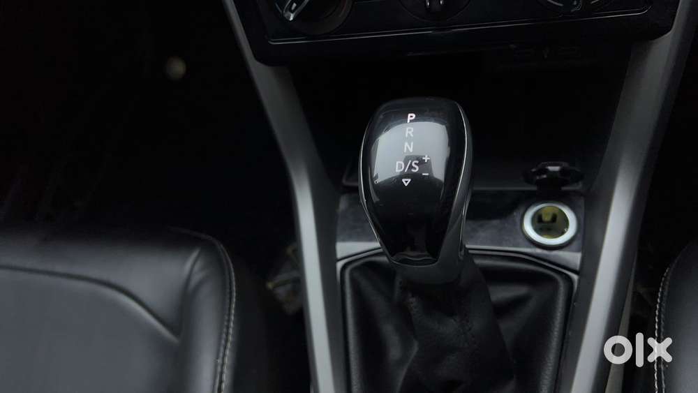 Volkswagen Taigun 1.0 Tsi Highline At, 2022, Petrol