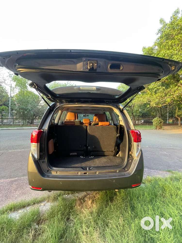 Toyota Innova Crysta [2020-ongoing] 2.4 Gx At 7 Str, 2022, Diesel