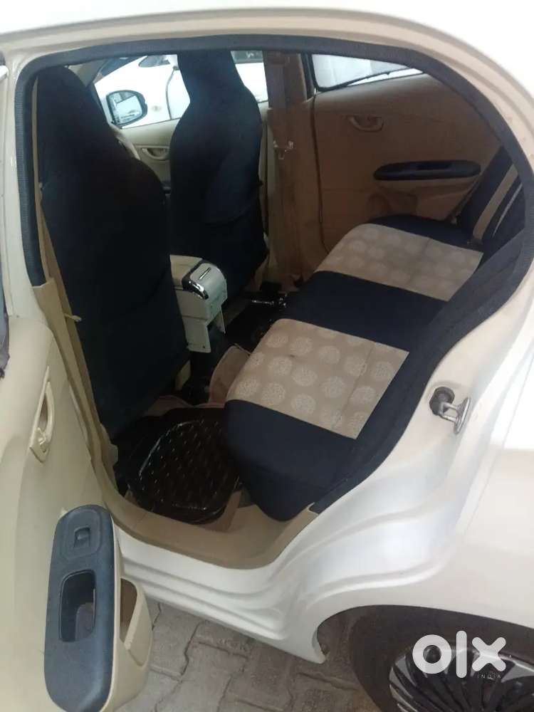Honda Amage Gadi Bechna Chahte Hain