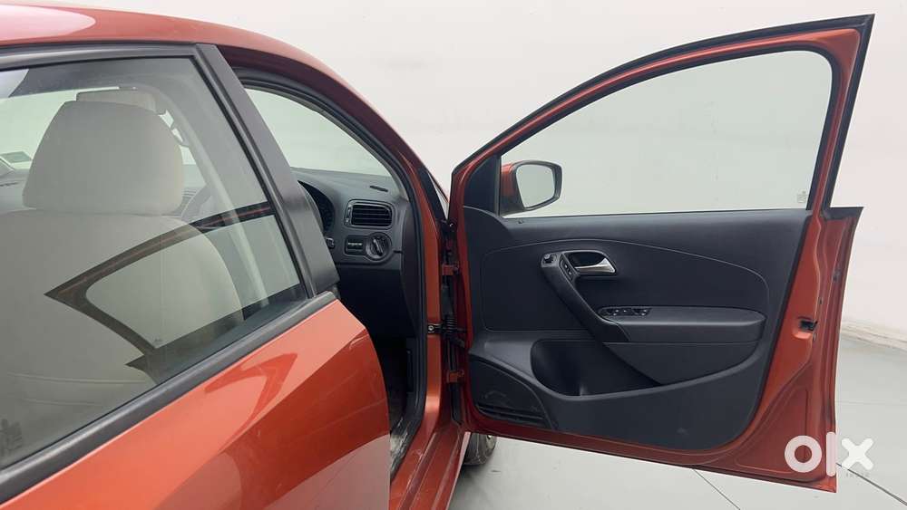 Volkswagen Polo Petrol Comfortline 1.2l, 2015, Petrol
